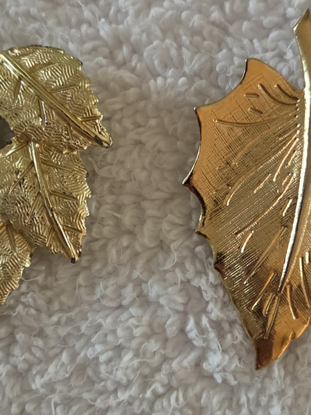 Vintage Gold Tone Brooch Pin Lot 10pc Teddy Bear(Avon) & Calla Lily Bouquet&more - Picture 8 of 14